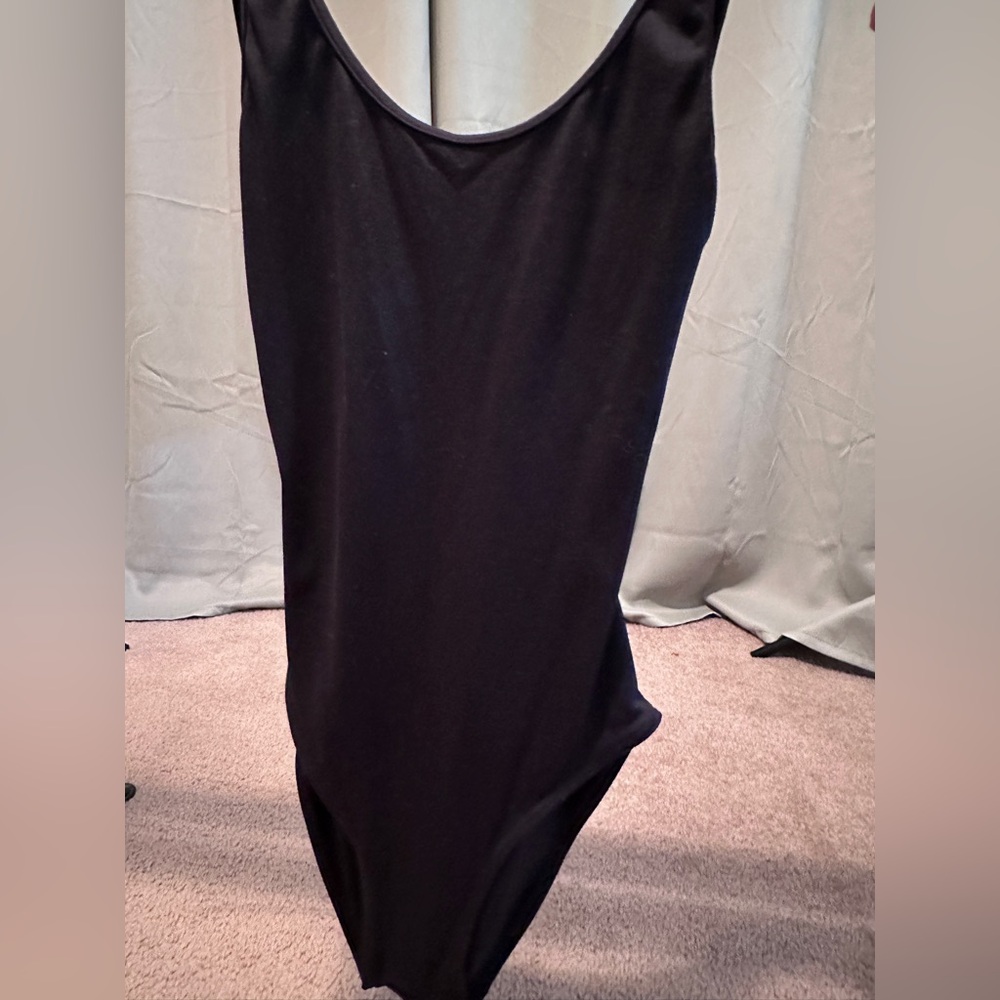 Yumiko Veronique Mesh